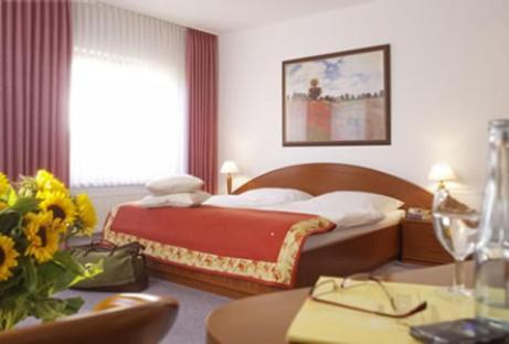 Hotel Landgasthaus Lenniger Bueren  Zimmer foto